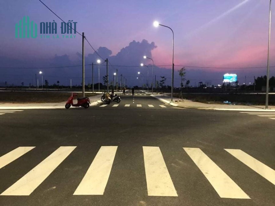 Bán nền 2 mặt tiền 160m2 khu dân cư