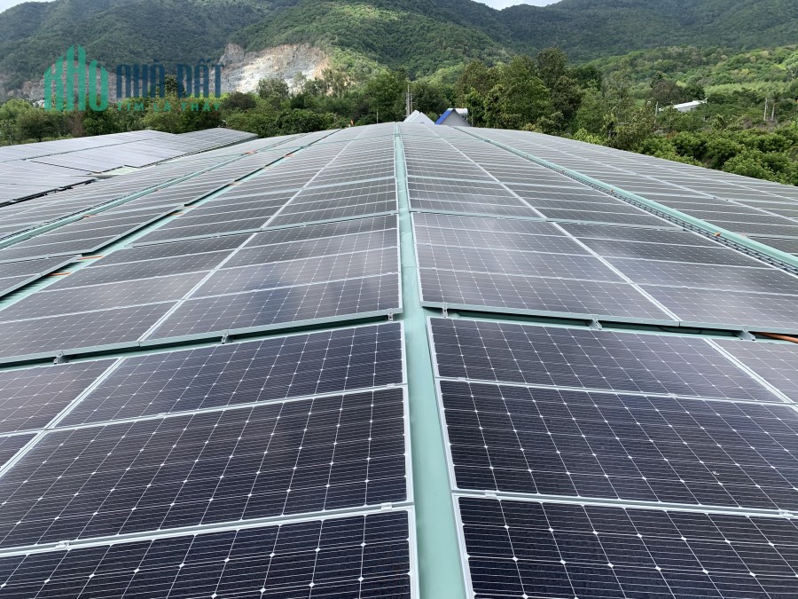 Bán gấp dự án điện NLMT áp mái nhà xưởng 10.000m2  trị giá 16 tỷ doanh thu 250 triệu/ tháng.