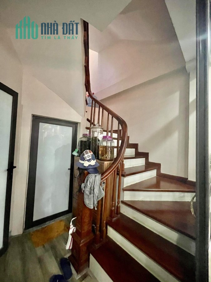 BÁN NHÀ MỚI MẶT PHỐ VÍP OTO CHÁNH KINH DOANH TỐT 50 M2, MT 4M, 8TY850TR. TẠI HAI BÀ TRƯNG..