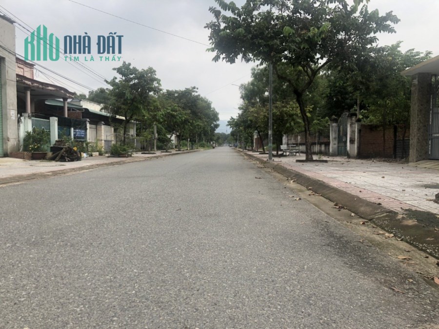 Bán 15x40 MT Huỳnh Thúc Kháng 30tr/m; 13x20 BT Hodeco 7,5 tỉ; 12x42 MT đường T giá 2,xx tỉ