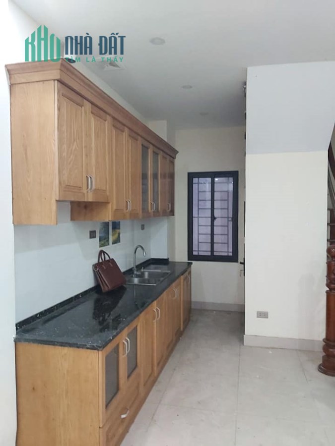 Bán nhà khương đình, Thanh Xuân, nhà mới đẹp lung linh, DT:49m2, 4 tầng, giá: 4 tỷ 8.