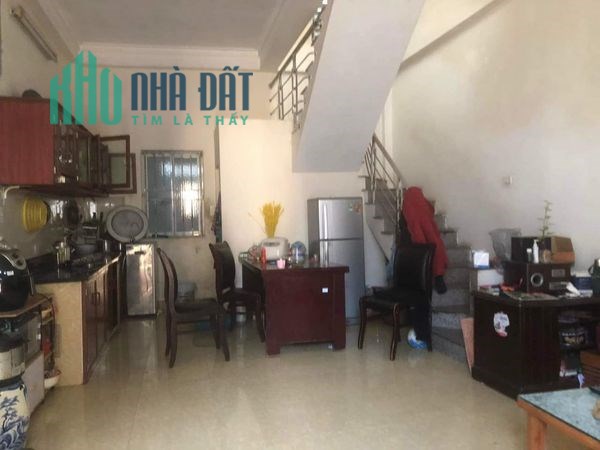 Nhà 3 tầng Cổ Bi, Gia Lâm cực hiếm giá chỉ 1.68 tỷ. LH 0983253436