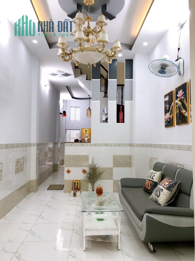 Bán nhà 1 sẹt, hẻm xe hơi, hẻm không có nhà đối diện, giá 3 tỷ 95, Đường Mễ Cốc, Phường 15, Quận 8