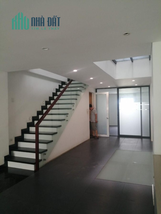 Một căn duy nhất Khu Cư Xá Lữ Gia, DT:100m2, Giá 21.1 tỷ TL