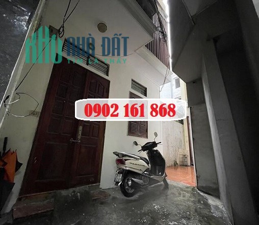Cho thuê nhà riêng 3 tầng số 12 ngõ 830 Bạch Đằng, HBT, 0902161868
