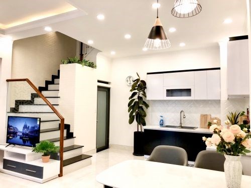 Bán nhà HXH Đường Nguyễn Văn Nghi ngay chợ Gò Vấp Gò Vấp mới xây 5 tầng đầy đủ nội thất.