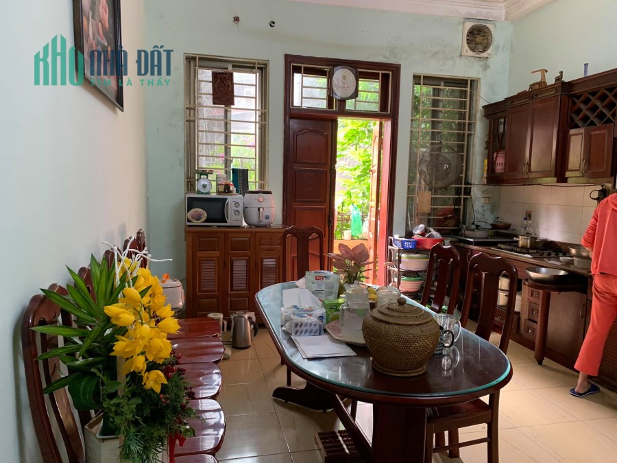 Bán nhà Nguyễn Văn Huyên: Ôtô tránh, vỉa hè 5m, kd, 2 thoáng, 70m2x5T, Nhỉnh 19 tỷ-0975642942