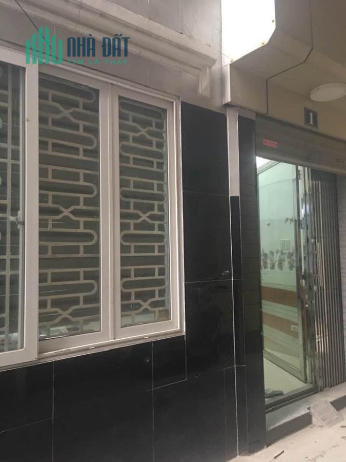 Nhà 4 tầng độc lập Hàng Kênh, ngõ rộng hơn 3m thông sầm uất