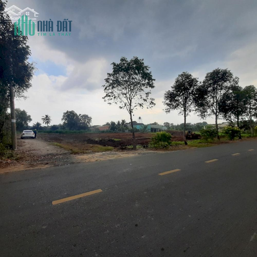 Chính chủ cần tiền bán gấp đất mặt tiền Thành phố Tân An