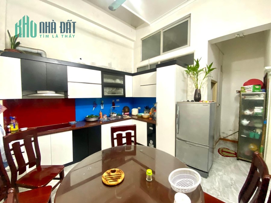 Hiếm!!! bán nhà Lâm Hạ, Long Biên ô tô tránh, thang máy, kinh doanh, nhỉnh 18,5 tỷ.