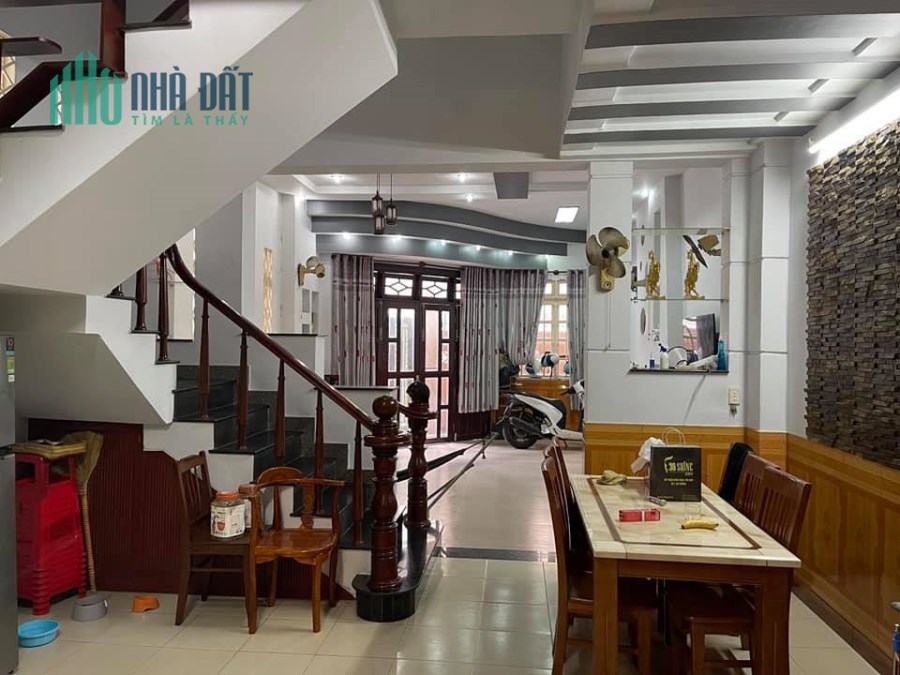 Bán nhà HXH, căn góc, đường Nguyễn Đình Chính, 124m2, 5 tầng, chỉ 13,8 tỷ.