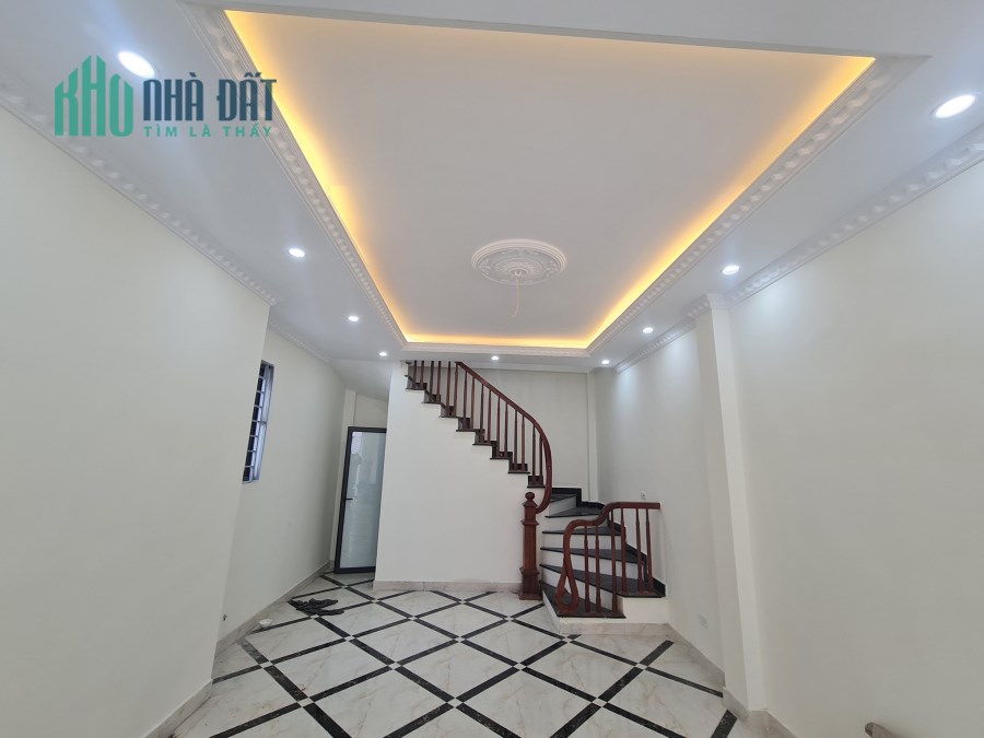 Nhà lô góc Tứ Hiệp, ngõ oto 48m 5 tầng 4.8 tỷ