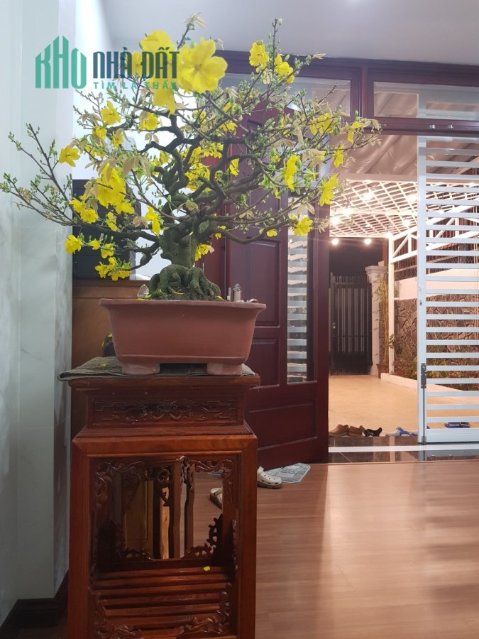 Cần bán nhà 1 trệt 1 lầu ngay TTTP Long xuyên, 116,5m2, chỉ 6tỷxxx. Lh:0919.893.328