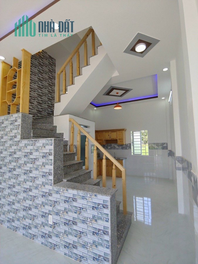 Bán nhà 1T1L gần KCN Nhị Xuân Hóc Môn, 36m2, SHR, 850tr. Lh:0932697522