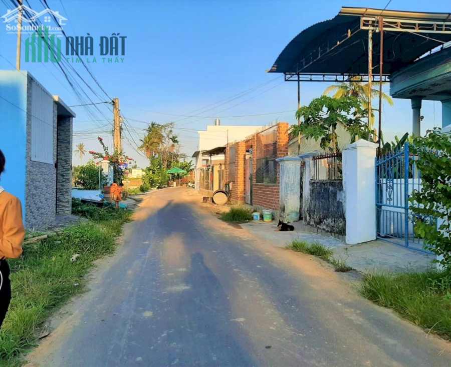 Đất Mặt Tiền Đường Thông Tin