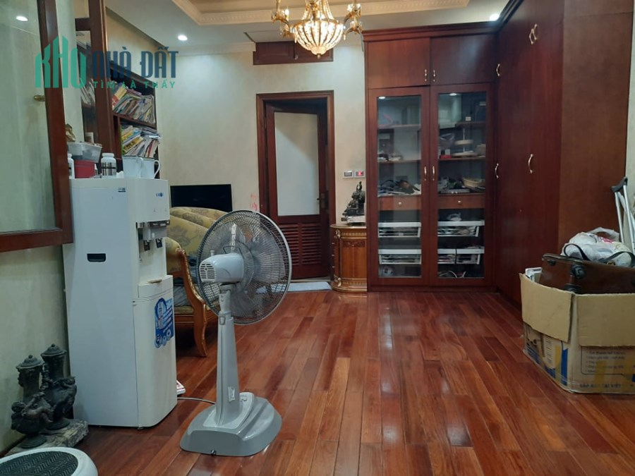 Bán nhà trung tâm Hai Bà Trưng, kinh doanh đỉnh, 5 tầng, nhỉnh 2 tỷ, gần ô tô.