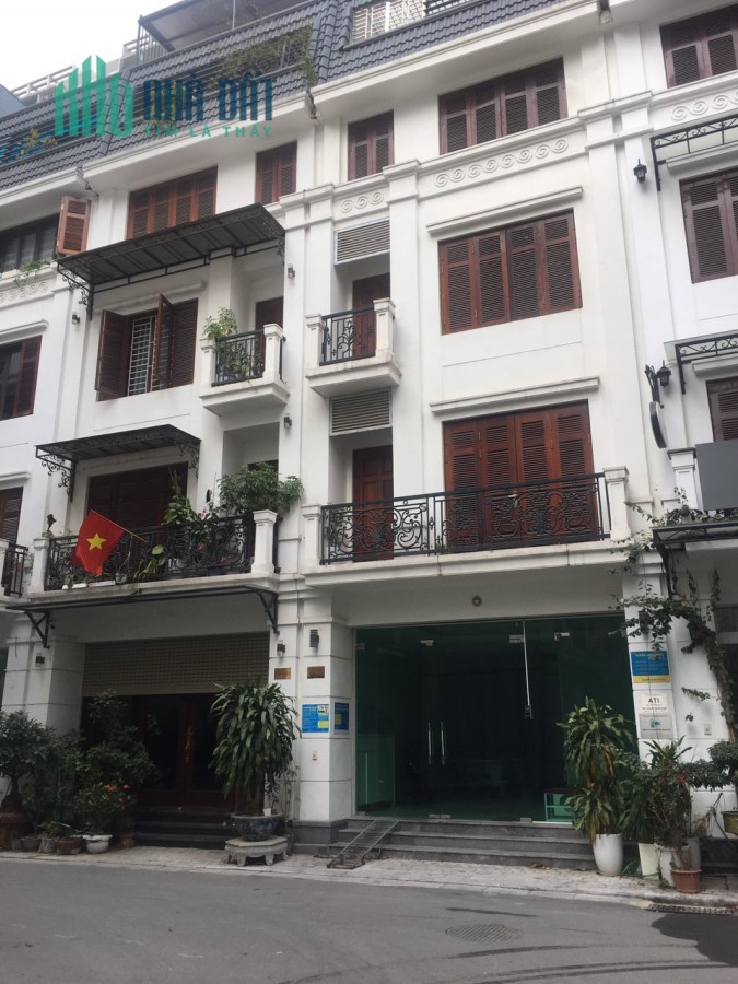 Bán liền kề Hoàng 90 Nguyễn Tuân, giá rẻ, kinh doanh, cho thuê thuận lợi
