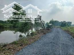 BÁN ĐẤT VƯỜN MẶT TIỀN CON SÔNG MÁT MẺ ( 22X108 )