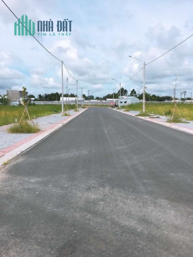 Nền giá rẻ Vạn Phát Sông Hậu 740 triệu
