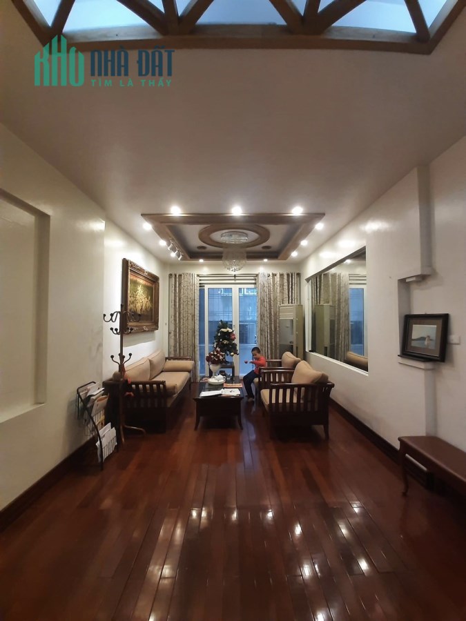 Bán nhà Hoàng Quốc Việt 48m2 oto đỗ cửa chỉ 8.7 tỷ 0856669900