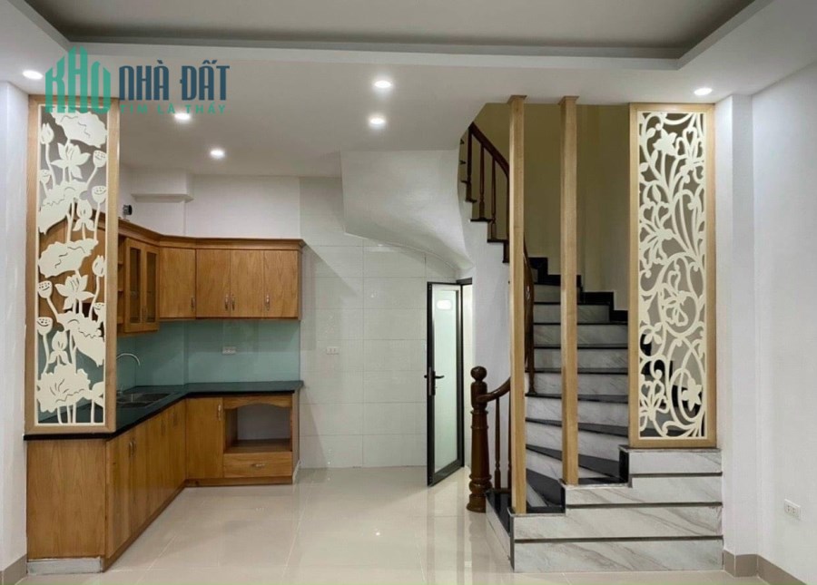 NHÀ ĐẸP ĐỊNH CÔNG - Ô TÔ ĐỖ CỔNG- GẦN PHỐ- NGÕ THÔNG-38m2- 3.68 tỷ.