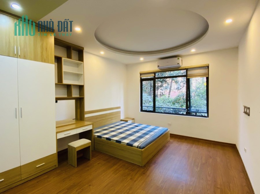 Bán gấp nhà ngõ 6 Vĩnh Phúc giá 6,2 tỷ, 57m x 4T, MT 5m, SĐCC