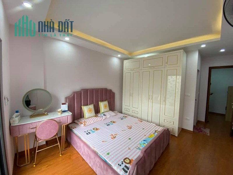 Nhà Cư Xá Nguyễn Trung Trực - phường 12 , Q10, 5x20m, vị trí đẹp. Giá: 26 tỷ/TL
