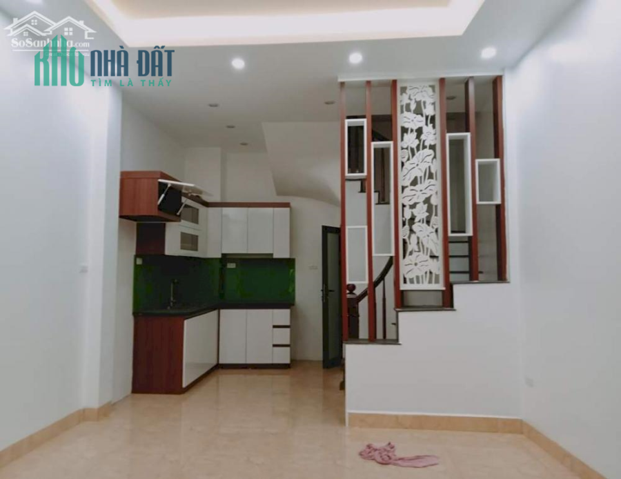 Bán gấp nhà mới phân lô liền kề sau Aeon Mail Long Biên 37m2 5tầng 2.xx tỷ.