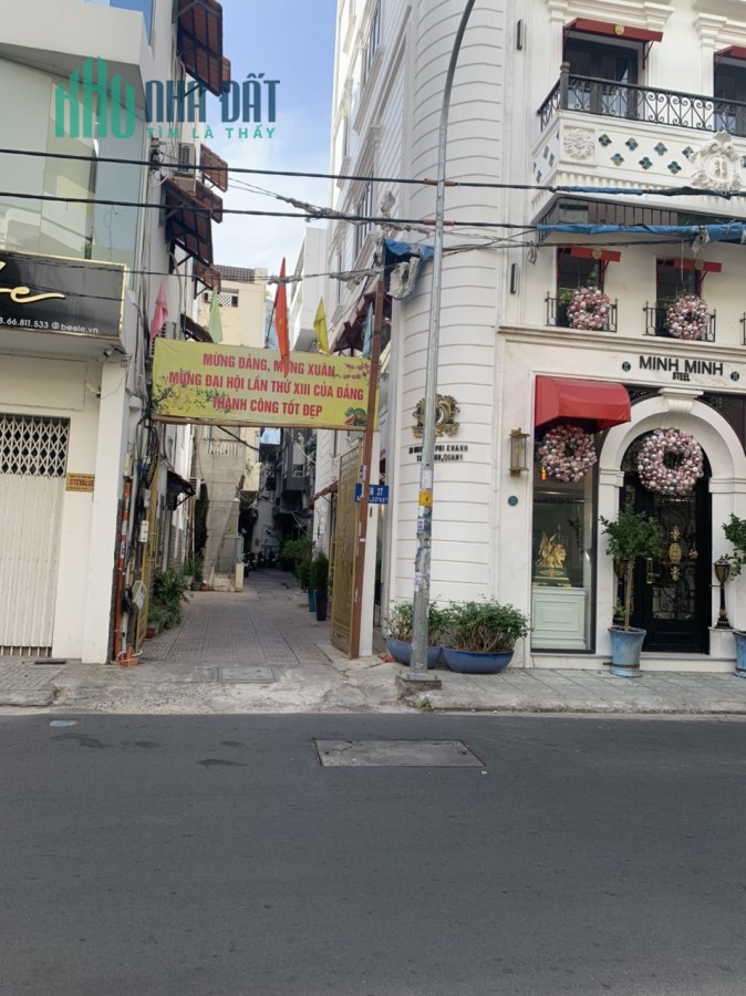 Cần bán GẤP nhà 2 tầng - hẻm xe hơi tại Nguyễn Phi Khanh, Quận 1, HCM