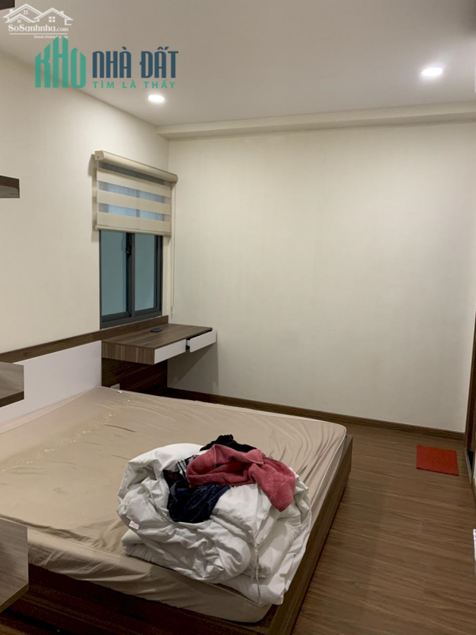 Chủ nhà cho thuê căn hộ Eco Green 2PN 2VS