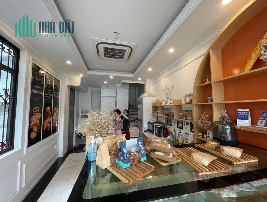 Lô Góc mặt phố Trần Khát Trân sầm uất gần phố Lò Đúc 36m2x5T chỉ 10.99 tỷ. LH 0989.62.6116