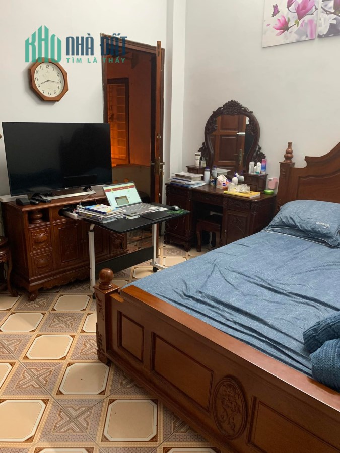 Bán nhà siêu đẹp Cát Linh, Đống Đa, 25m* 5T, MT 4.1m  giá  3 tỷ 200 triệu. nhà đẹp ở luôn.
