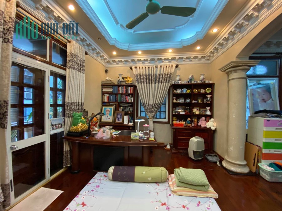 Bán biệt thự KIM MÃ, Độc Nhất Vô Nhị, Không Có Căn Thứ 2, 3 mặt ô tô tải tránh, 160m2, 60 tỷ