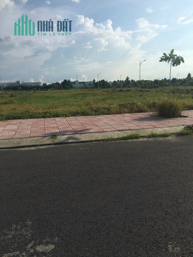 Khai lộc đầu xuân cần người hữu duyên,nhận ngay lì xì.