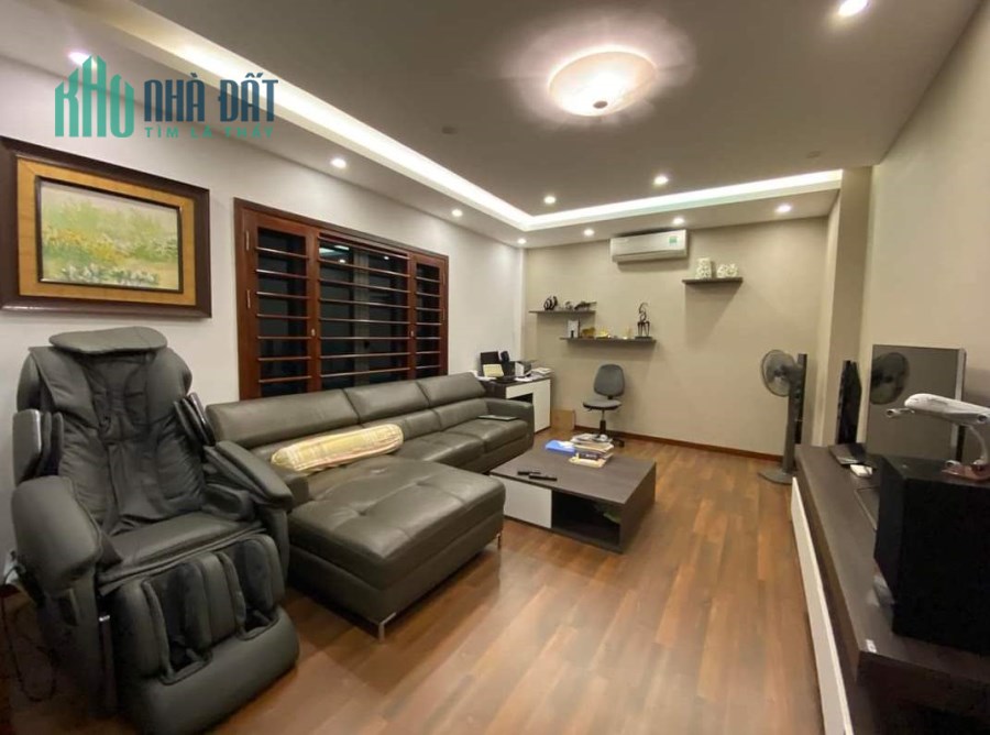 Tôi bán nhà mặt Phố Huế sầm uất gần Chợ Hôm 69m2 chỉ 24.48 tỷ. LH 0989.626116