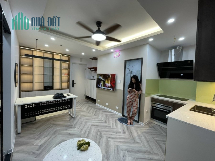 Chính chủ bán chung cư mini Đê La Thành ở ngay, full đồ cao cấp 35  50m2