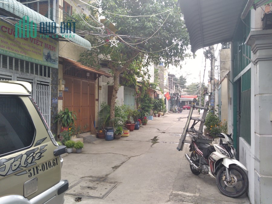 bán nhà ở khu vực đông dân cư, gần  sát chợ, hẻm rộng 6m