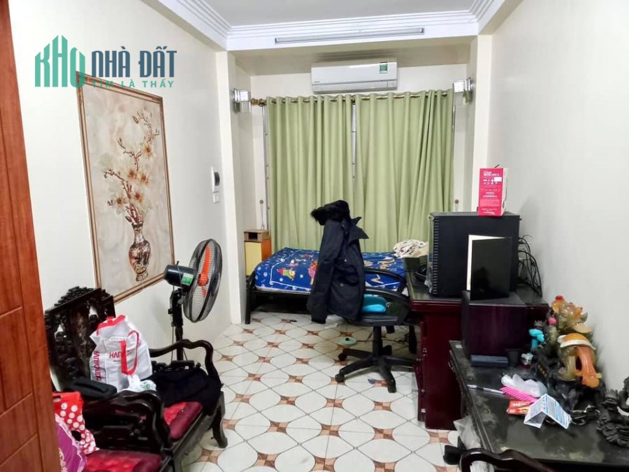 LÕI ĐỐNG ĐA- SỔ ĐỎ RIÊNG- 23M 6T 3xTỶ- PHỐ CÁT LINH- HIẾM NHÀ BÁN