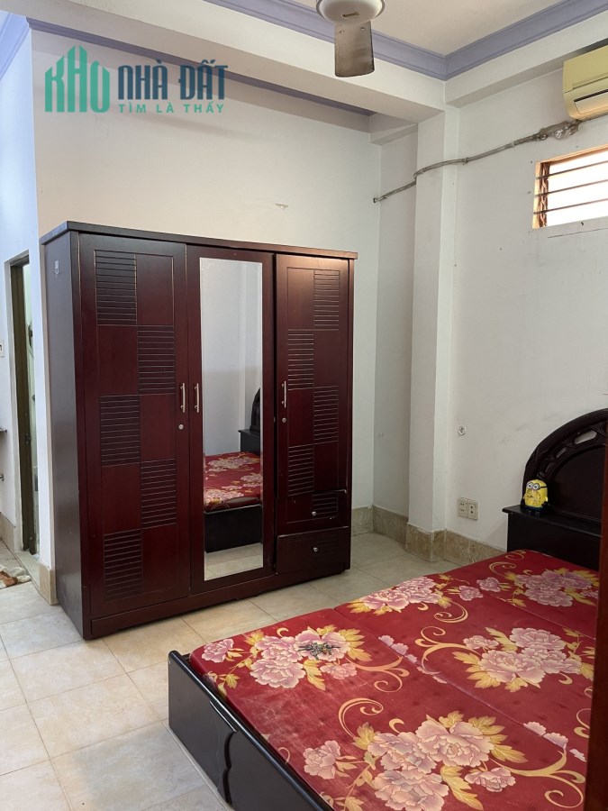 Phòng trọ 20m2 đủ nội thất tại 39/2 đặng dung, q1. chỉ 3.8tr/th. lh:0908716481