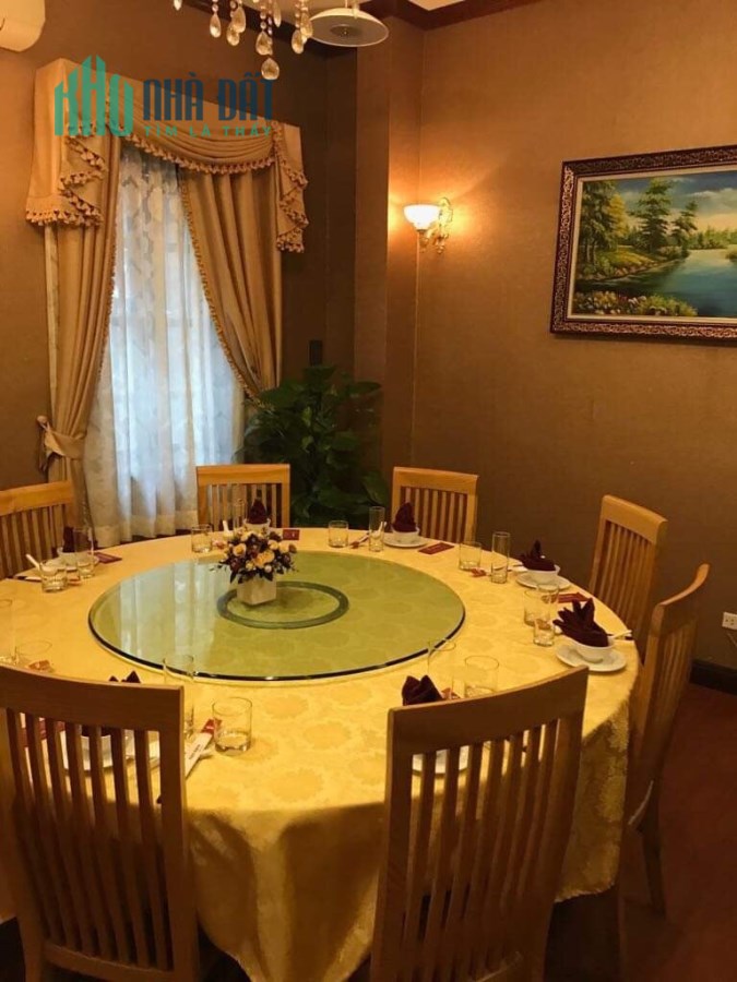 Bán gấp nhà hàng 3 sao Hàng Vôi, 2 mặt phố, thang máy, KD đỉnh, DT 100m*6t, MT 4.5m, giá 60 tỷ