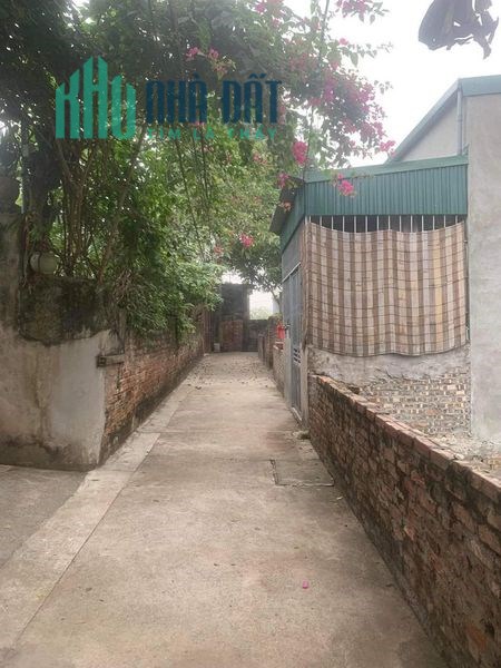 Chính chủ nhờ bán mảnh đất Giao Tất Kim Sơn giá 1ty. 0983253436