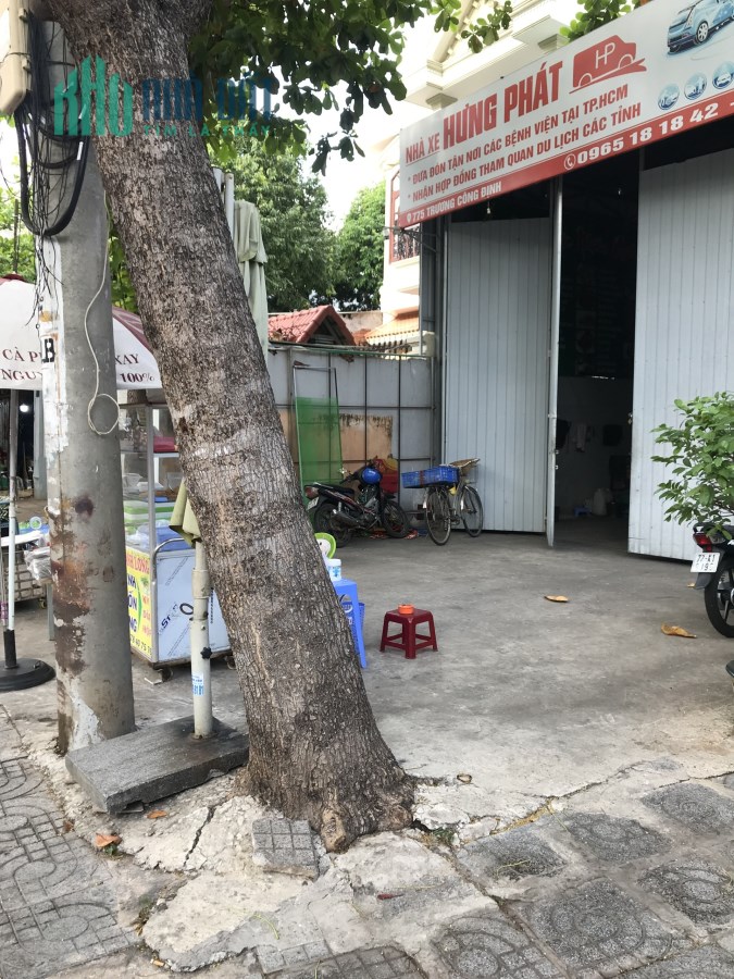 105/ Cho thuê mặt bằng nhà tiền chế góc ngã 4 đường TCĐ và LTV gần chợ Phi Trường