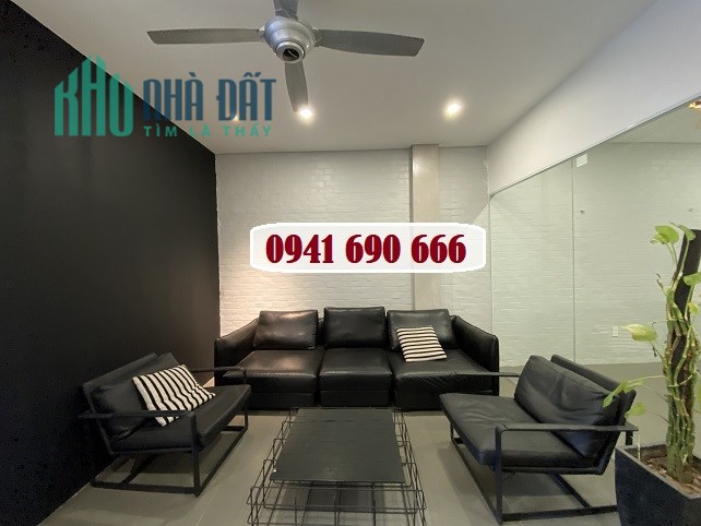 Chính chủ cho thuê nhà nhà mặt tiền đẹp tại phố Ái Mộ, Long Biên, 35tr; 0941690666