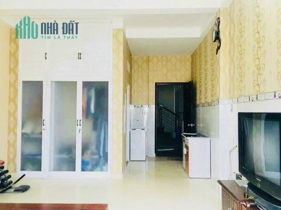 Bán nhà HXH Trần Bá Giao, P.5, GV: 4,2 x 18,6m, giá 8,4 tỷ.