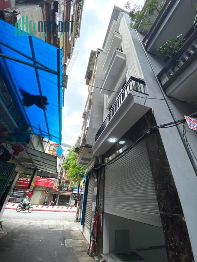 Tương lai ra mặt phố, 1 nhà ra phố 50m2*3T Hai Bà 2.8 tỷ