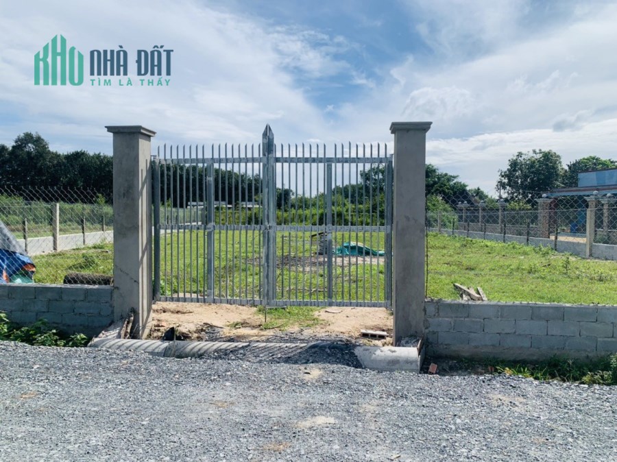 Bán nhà vườn Củ Chi giá rẻ hàng ngộp 1200m2 giá 1ty450TR ngang 30M cực đẹp Sổ hồng riêng