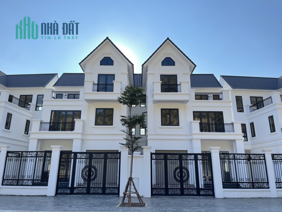 CỰC HIẾM - BIỆT THỰ MẶT SUỐI - LÔ GÓC - 2 MẶT THOÁNG .