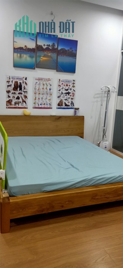 Nhà bán chính chủ chưa qua đầu tư, HXH chưa đến 3 tỷ, Nguyễn Thần Hiến,quận 4.