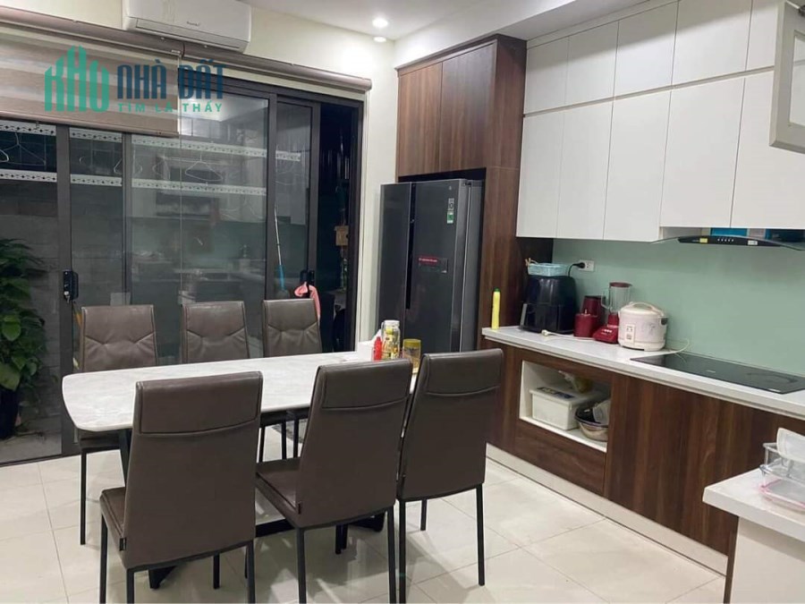 Bán nhà mặt phố Khương Trung, quận Thanh Xuân, 70m x 4 tầng