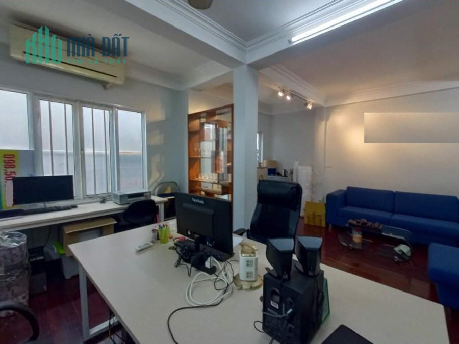 Mặt phố Cát Linh, Đống Đa, 60m x4T, Kinh doanh